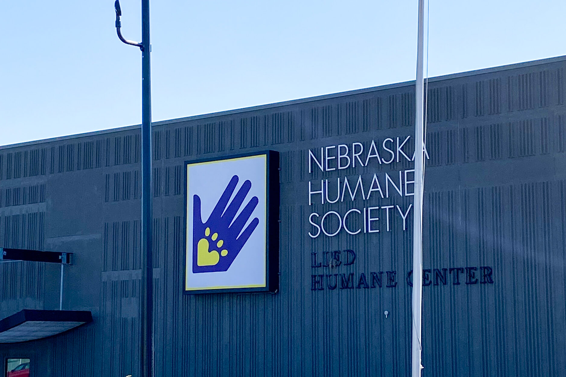 Omaha Team Provides New LED Lighting Upgrade to NE Humane Society Parking Lot